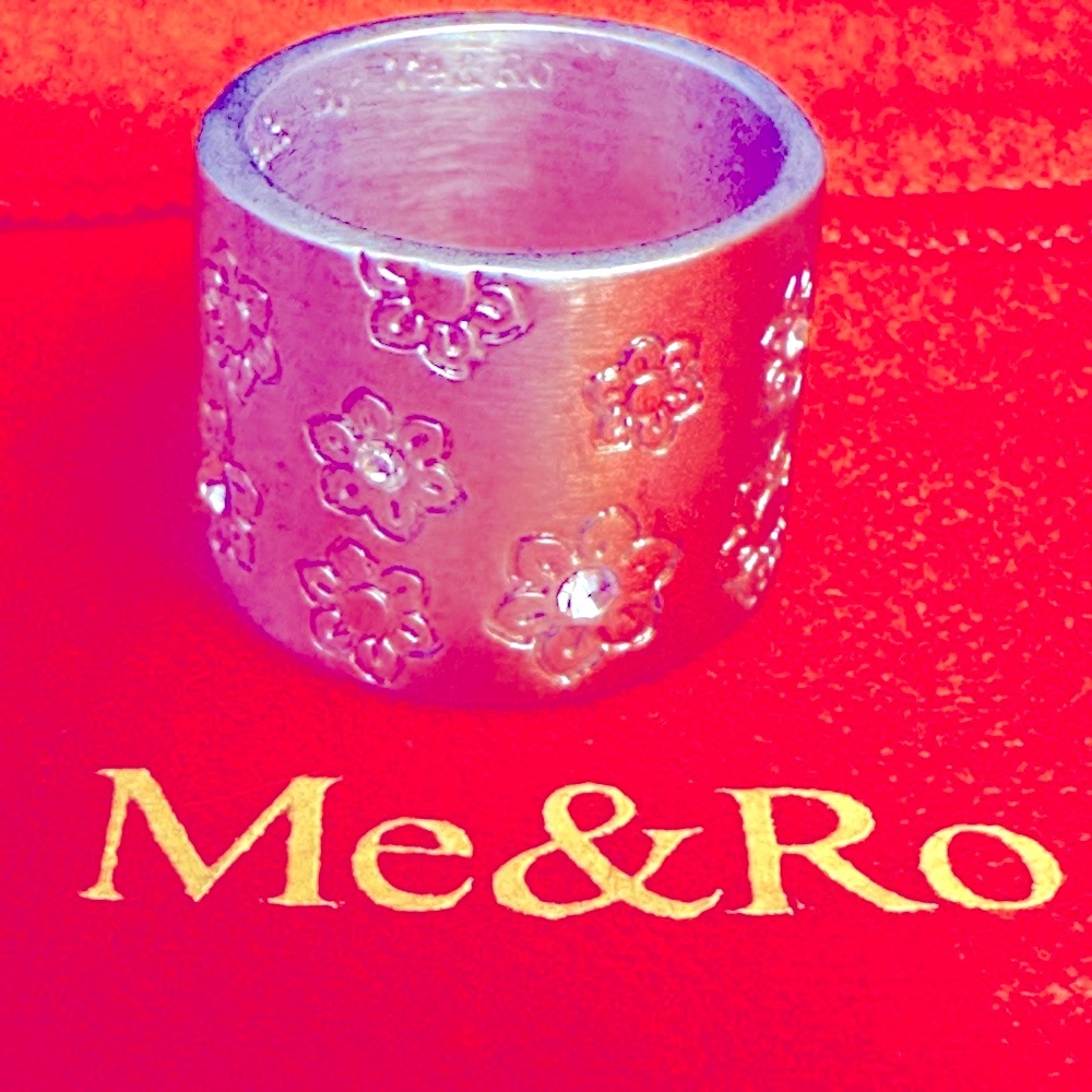 WOW Exquisite Vintage Me&Ro Ring Signed By Founding Designer Robin Renzi!!
